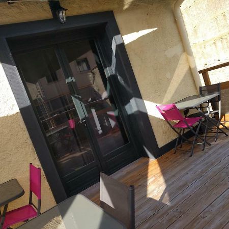 Bed and Breakfast Loge Montaigne L'Hopital-sous-Rochefort Exterior foto