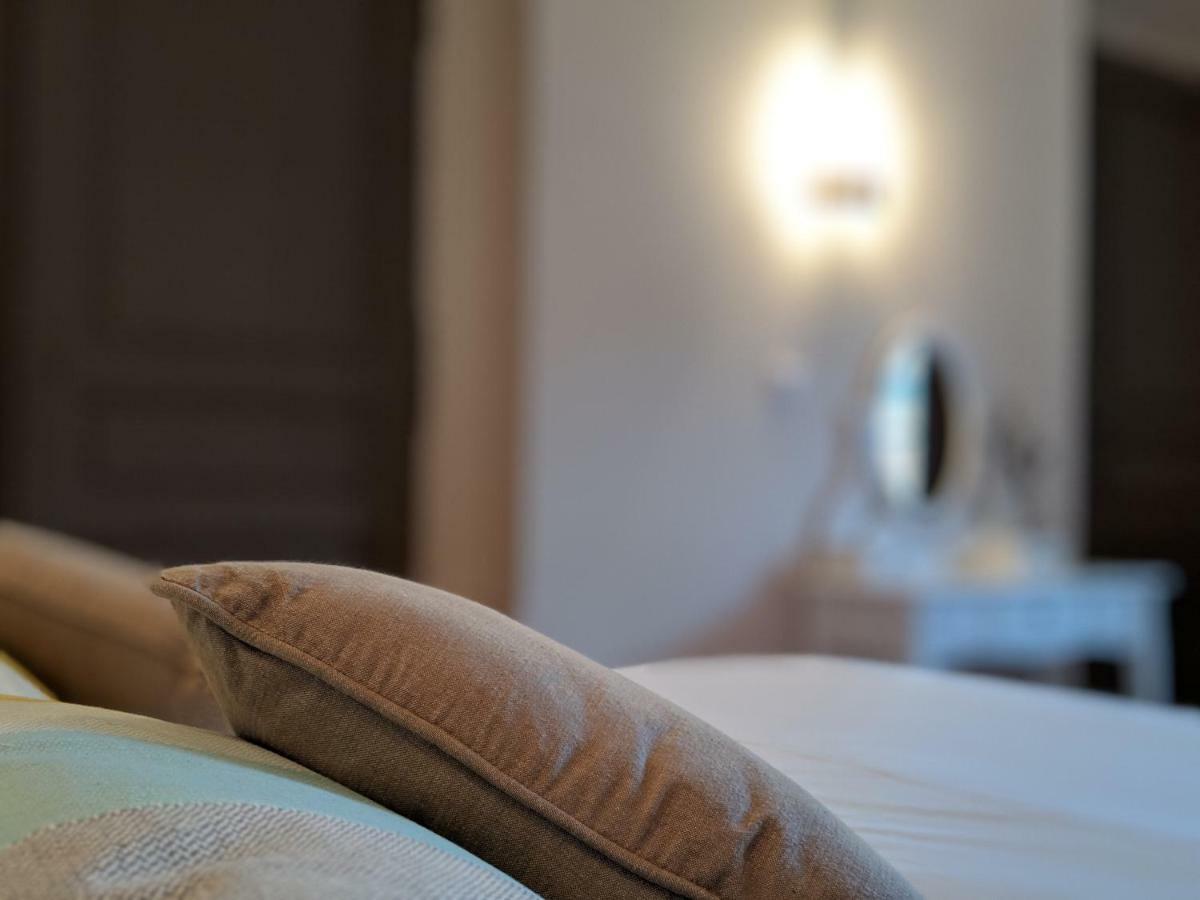 Bed and Breakfast Loge Montaigne L'Hopital-sous-Rochefort Exterior foto
