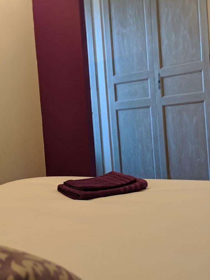 Bed and Breakfast Loge Montaigne L'Hopital-sous-Rochefort Exterior foto