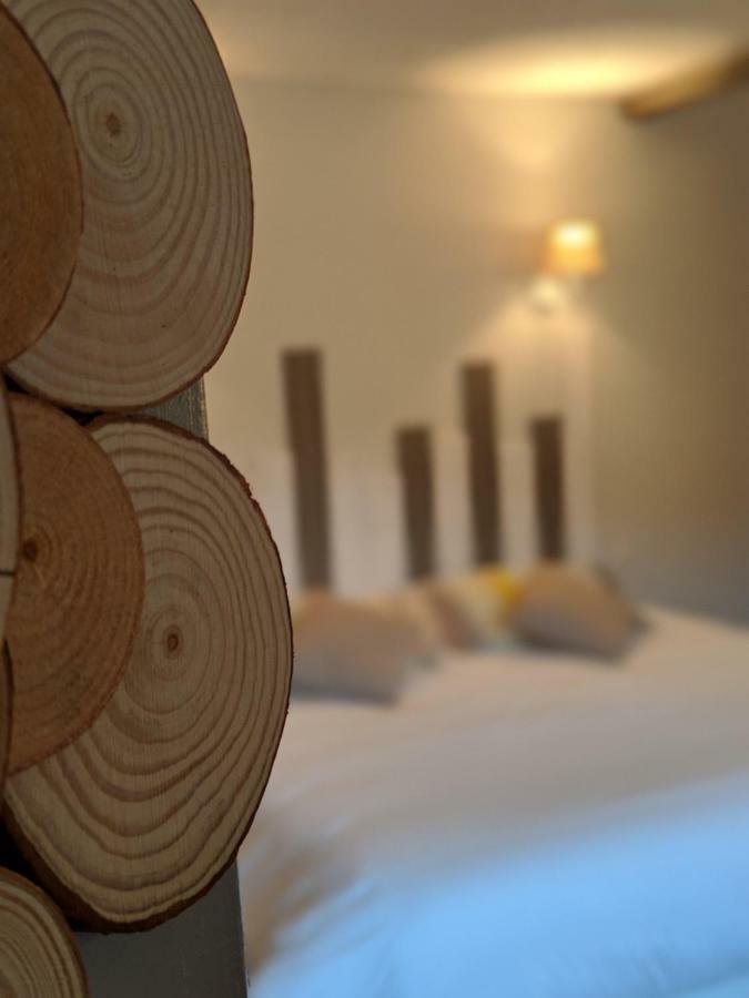 Bed and Breakfast Loge Montaigne L'Hopital-sous-Rochefort Exterior foto