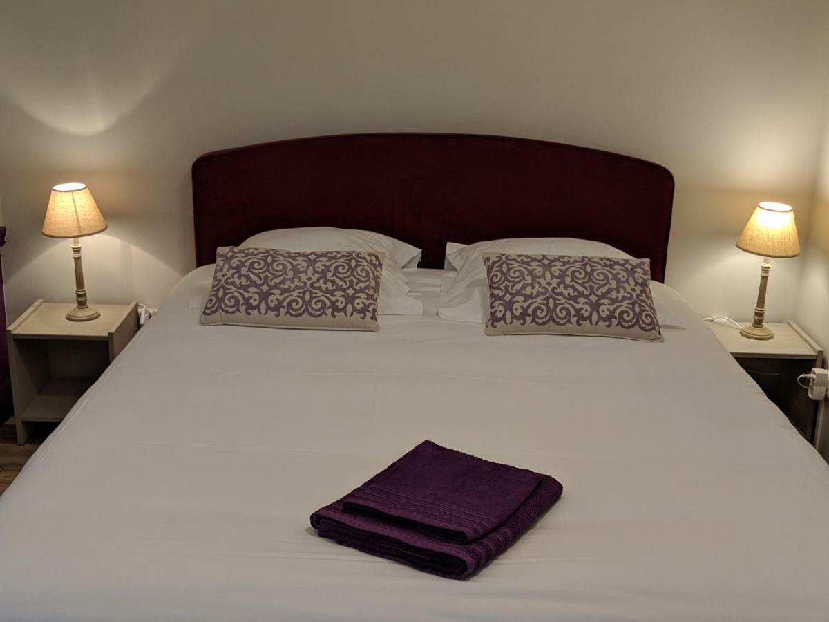 Bed and Breakfast Loge Montaigne L'Hopital-sous-Rochefort Exterior foto