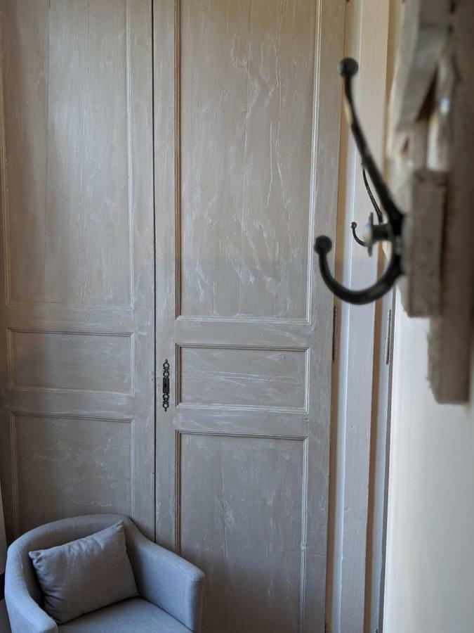 Bed and Breakfast Loge Montaigne L'Hopital-sous-Rochefort Exterior foto